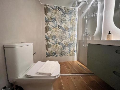 Earthy Retreat in Central Athens Fully renovated