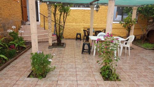 Κήπος έξω από το Vicmar 2