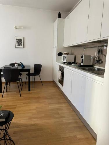 Casa MaClo 55sqm Cozy 2 Bdr Central station Area