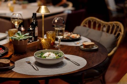 Crowne Plaza Madrid - Centre Retiro by IHG photo 64