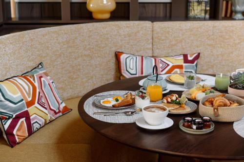 Crowne Plaza Madrid - Centre Retiro by IHG photo 68