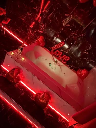 Galeriebild der Unterkunft Jacuzzi Suites in Halifax