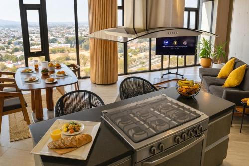 Φαγητό σε αυτό το διαμέρισμα ή κάπου εκεί κοντά