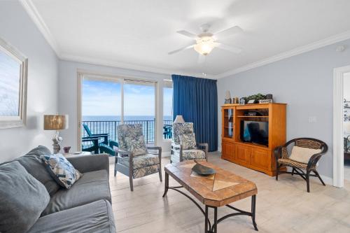 Quiet East End Gulf-Front Condo w/ Heated Pool & Balcony photo 3