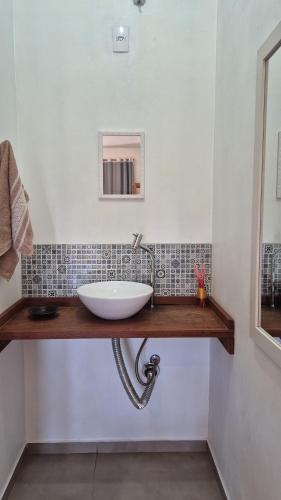 Ένα μπάνιο στο Recanto das Amendoeiras