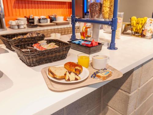 Φαγητό σε αυτό το ξενοδοχείο ή κάπου εκεί κοντά