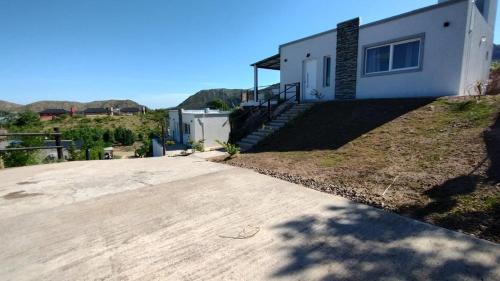 Budova, kde se chata nachází