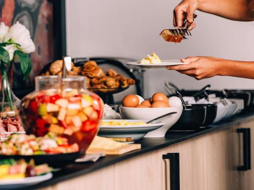 Jídlo v aparthotelu nebo okolí