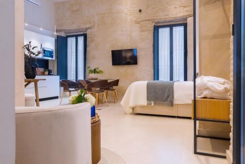 Luxurious studio with Jacuzzi in Casa Pilatos