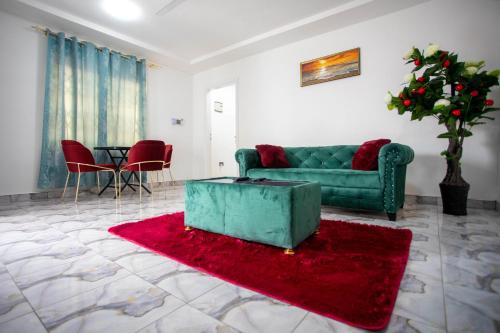 Φωτογραφία από το άλμπουμ του My Little Home - Miz Platzli σε Ashalebotwe