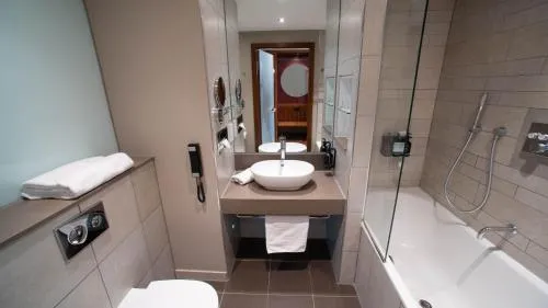 Holiday Inn Bristol City Centre by IHG photo 14