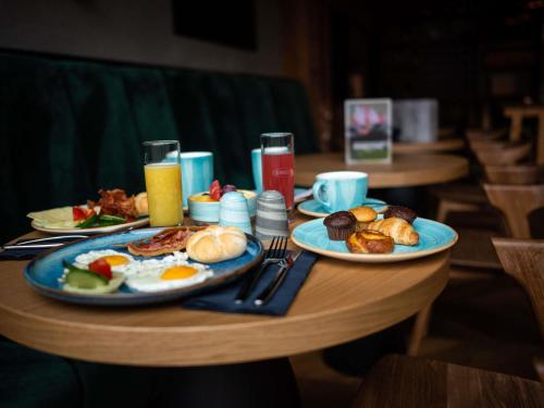 Jídlo v hotelu nebo okolí