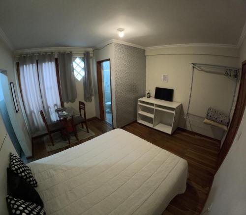TV a/nebo společenská místnost v ubytování Azure Flats