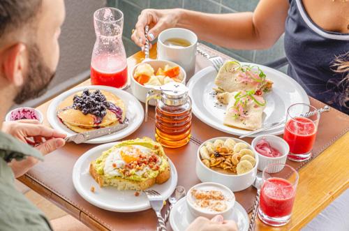 Jídlo v hotelu nebo okolí