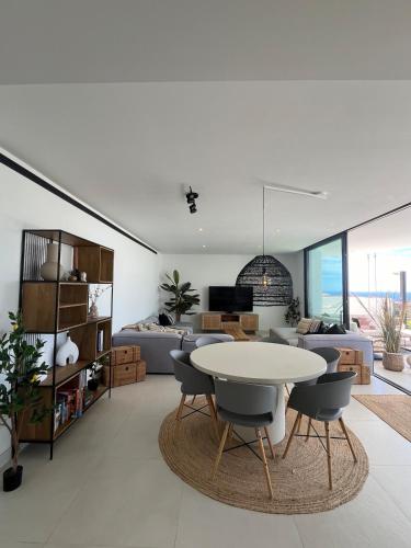 Luxury Private Pool Apartment