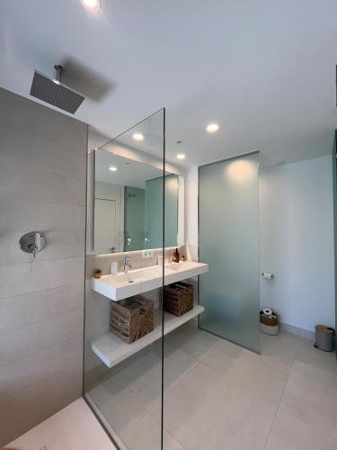 Luxury Private Pool Apartment