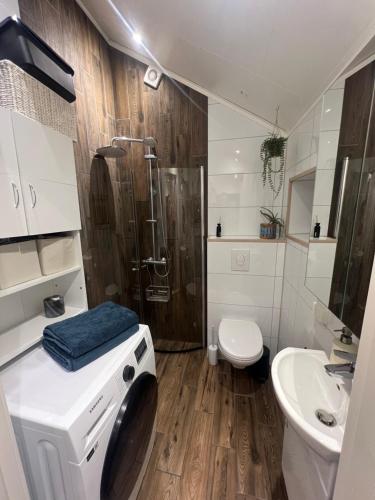 Koupelna v ubytování Lovely Little Northern House