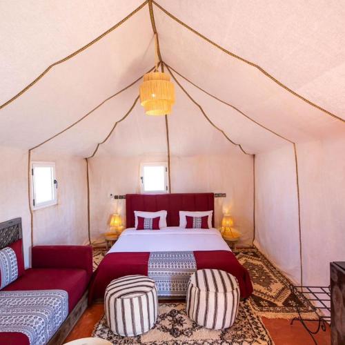 Afbeelding uit fotogalerij van Merzouga Sunset Luxury Camp in Oulad Akkou