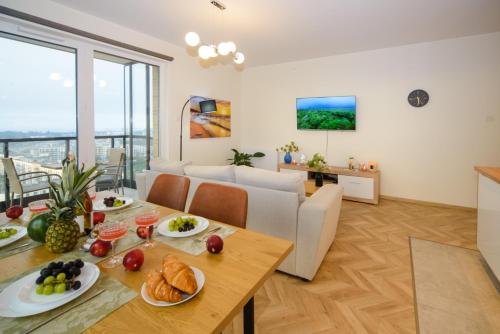 Maya's Flats & Resorts 101 Sea View - 3 pokojowy a