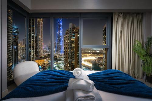 Spacious and Overlooking Burj & Fountains photo 2