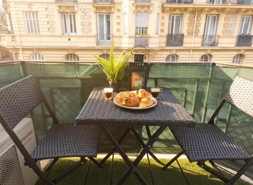 Cozy studio, balcony & AC, Heart of Nice