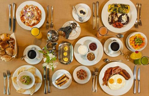 Jídlo v hotelu nebo okolí