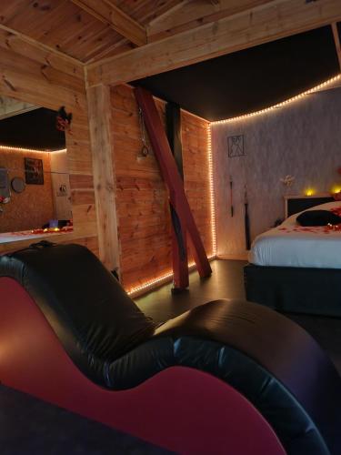 Giường trong phòng chung tại LE SECRET LOVE ROOM