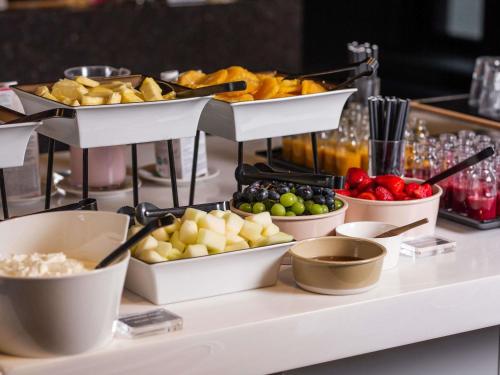 Comida en o cerca de este hotel