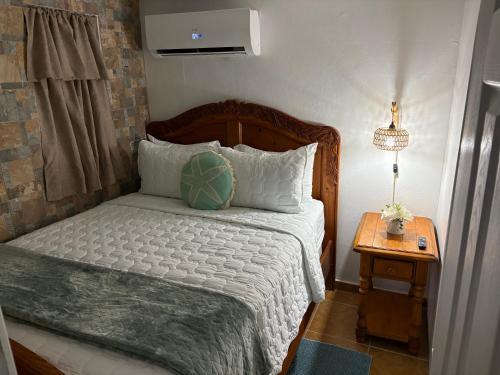 Cocobeach Cabin 2 Rooms 2 days minimum no pets