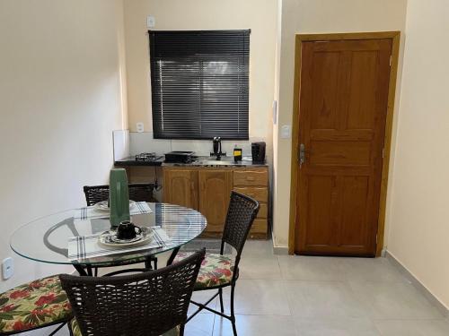 Kuchyň nebo kuchyňský kout v ubytování Apartamentos mobiliados Portal da Amazônia