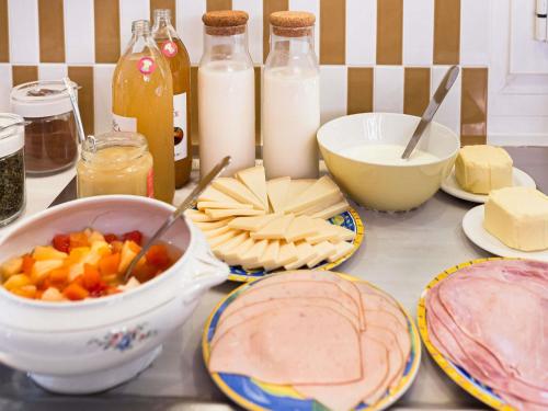 Jídlo v hotelu nebo okolí