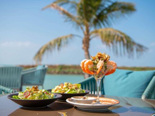 Comida en el resort o alrededores