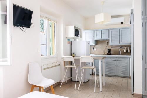 Η κουζίνα ή μικρή κουζίνα στο MARNE - Cosy studio in Menton