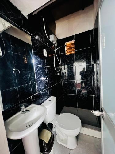 Ένα μπάνιο στο SkyGuest Cusco San Cristobal