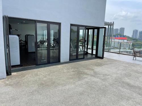 Photo de la galerie de l'établissement D Pristine 4 bedder apartment 2325 opp legoland, à Iskandar Puteri