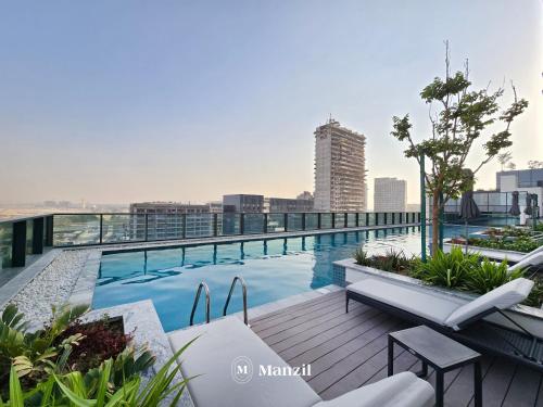 Manzil - Luxury 1BR in Sobha Hartland w Pool & Gym Access