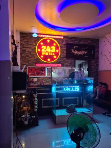Long ThànhにあるHotel Long Thành 243 - 酒店のギャラリーの写真