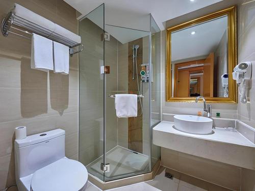 Koupelna v ubytování Vienna Hotel Xi'an Zhonglou