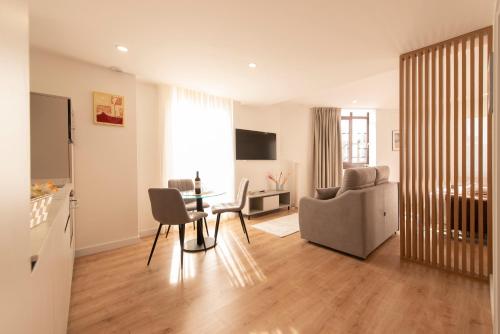 ALAIA ROOMS, Apartamentos Turísticos 0003