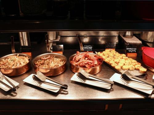 Φαγητό σε αυτό το ξενοδοχείο ή κάπου εκεί κοντά