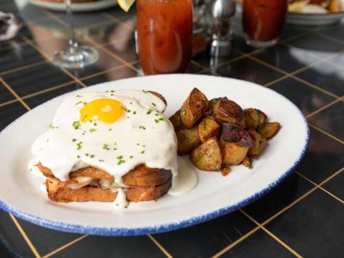Comida en el hotel o alrededores