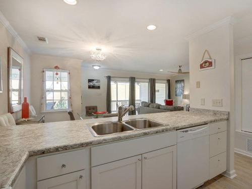 Φωτογραφία από το άλμπουμ του Sweet Location with Sophistication σε Tybee Island