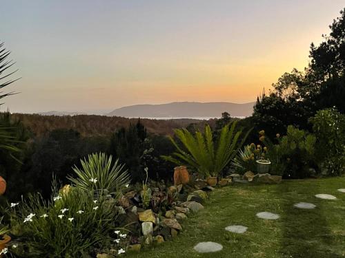 Gallery image of Knysna Tranquil 3 Bedroom Cabin in Knysna