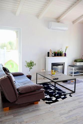 Seating area sa Cabana EvAy