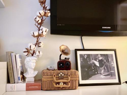 Cozy Studio near the Eiffel Tower Central 7th N7-21