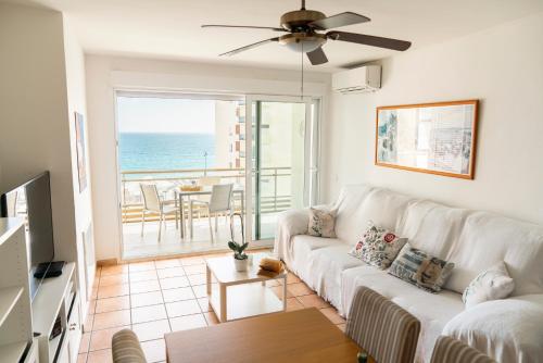 AA Guest - The Magic Front Sea Views Eco Apartment
