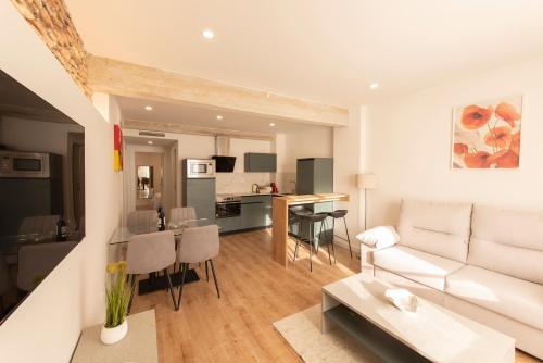 ALAIA ROOMS Apartamentos Turísticos 0001