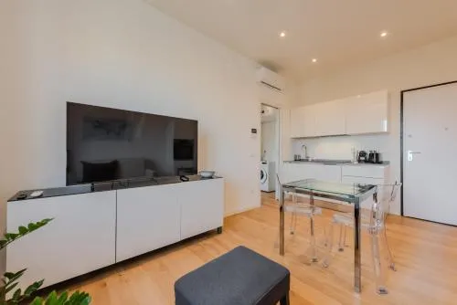 EasyTopStay - Naviglio White Bliss photo 16