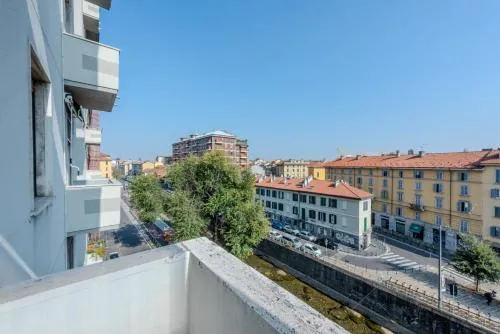 EasyTopStay - Naviglio White Bliss photo 18