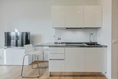 EasyTopStay - Naviglio White Bliss photo 22